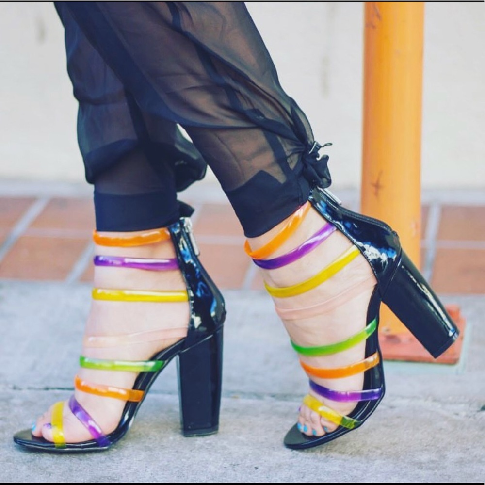 Caps Robbin Multi Colored Shoes !!!